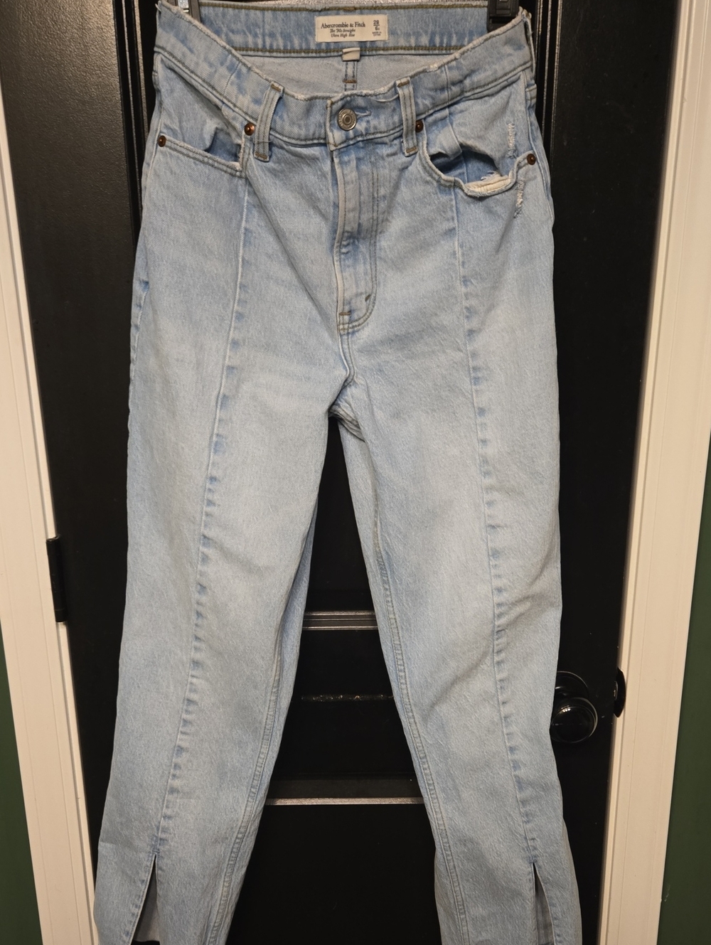 Abercrombie & Fitch Light Blue Ankle Crop Jeans